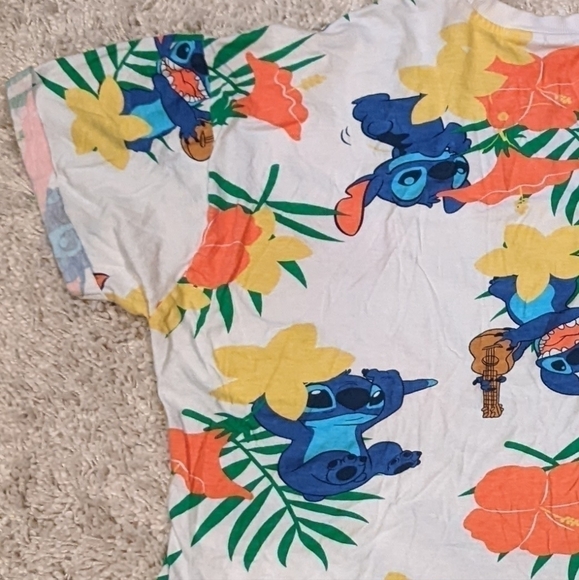 Disney Lilo and Stitch Bright Boxy Tee X-Large - Picture 3 of 5